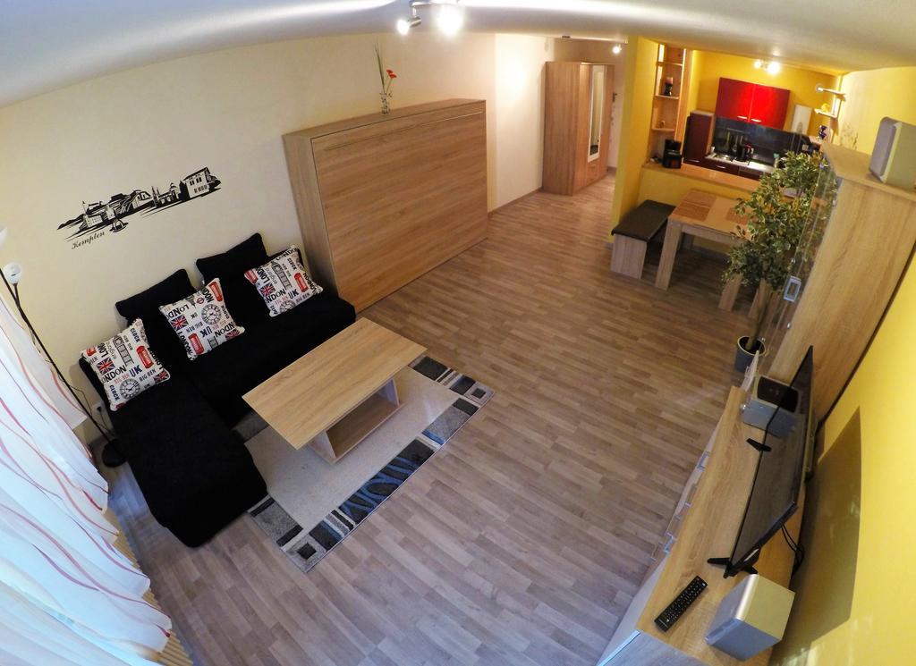 קמפטן Ferienwohnung Im Zentrum מראה חיצוני תמונה